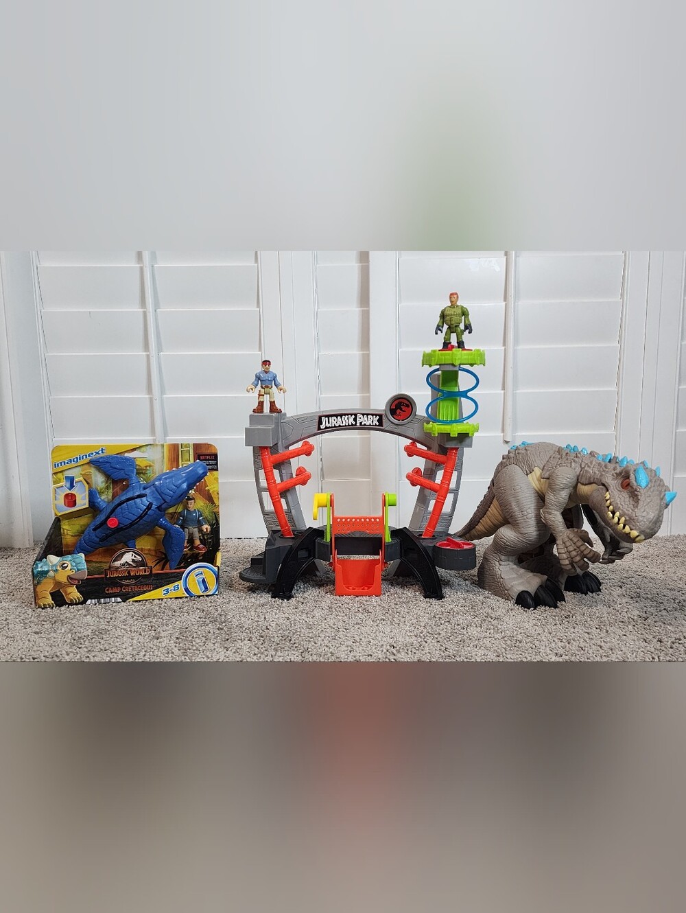 Imaginext Jurassic World Playset With Figures And Imaginext Dinosaur Bundle